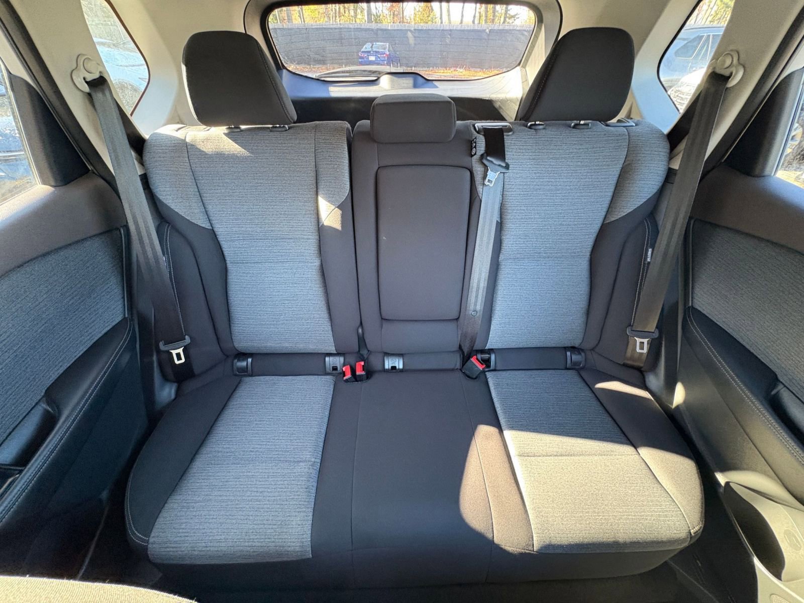 Used 2023 Nissan Rogue SV image 34