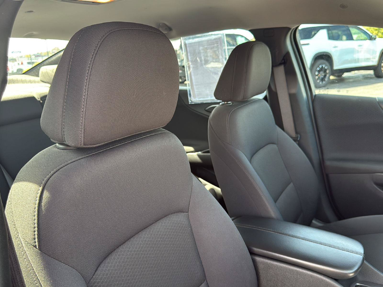Used 2025 Chevrolet Malibu LT FWD image 28