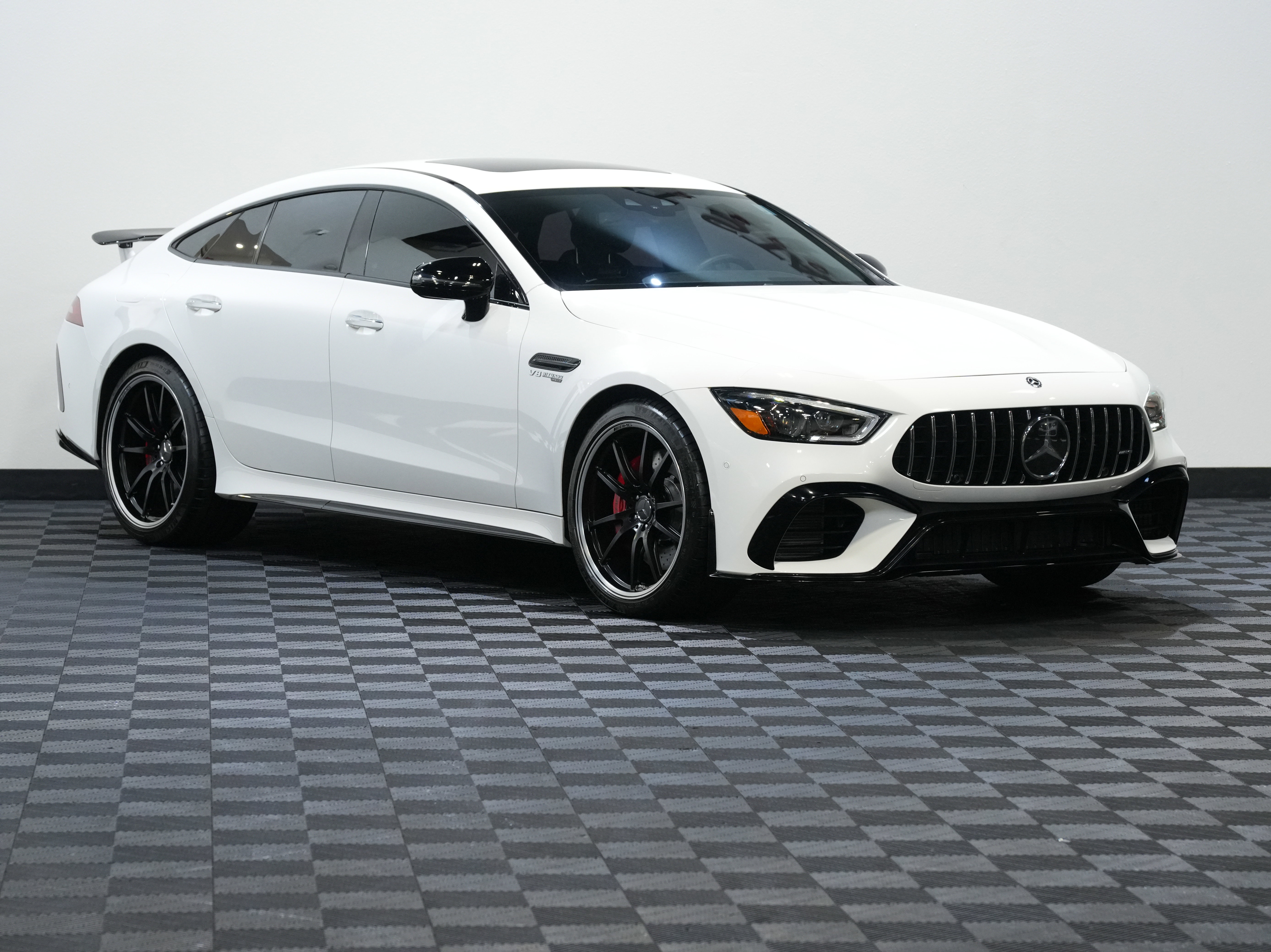 Used 2019 Mercedes-Benz AMG GT 63 w/ AMG Aerodynamics Package image 5
