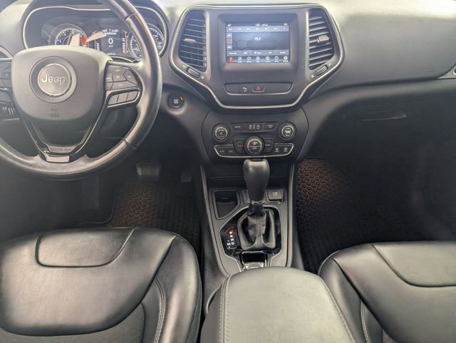 Used 2020 Jeep Cherokee Latitude Plus image 23