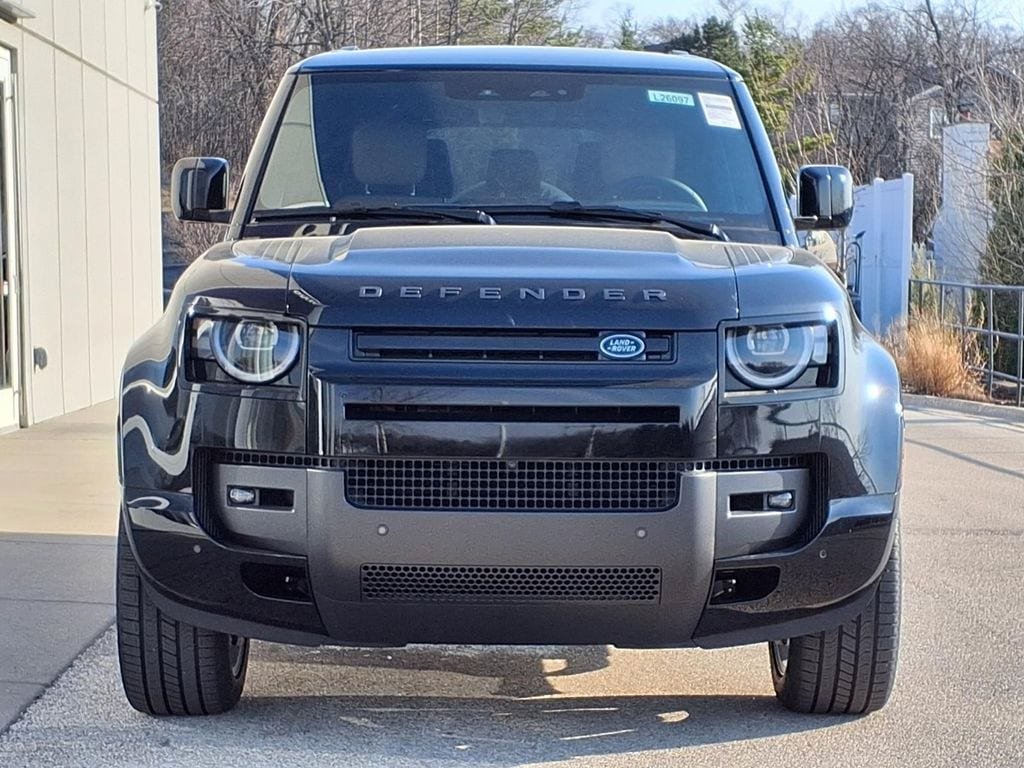 Certified 2026 Land Rover Defender 130 X-Dynamic SE AWD/4WD image 2