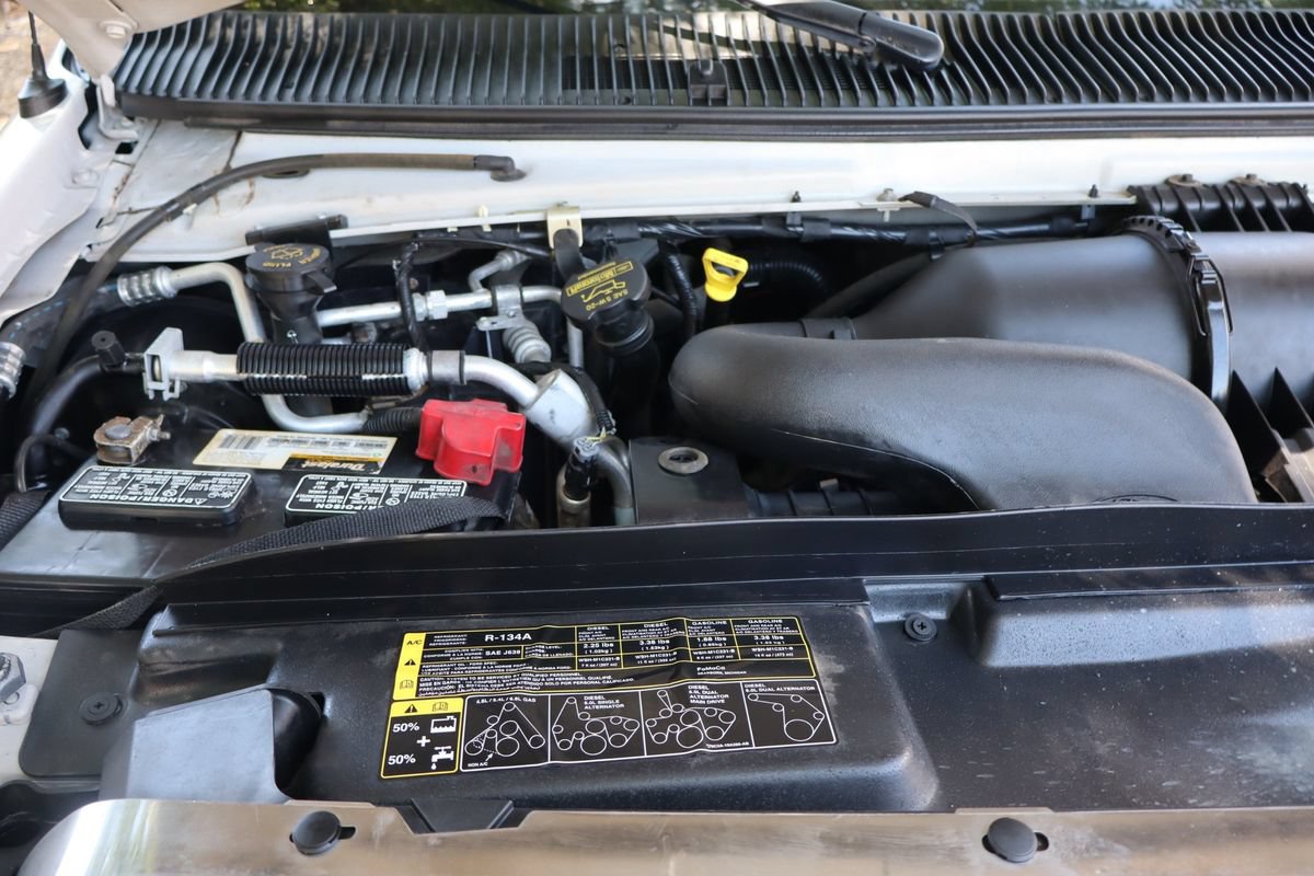 Used 2012 Ford E-350 and Econoline 350 XLT RWD image 36