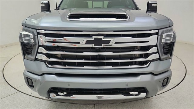 Used 2024 Chevrolet Silverado 3500 High Country image 8