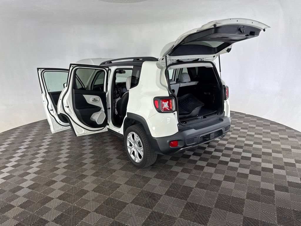 Used 2020 Jeep Renegade Limited w/ UConnect 8.4 Nav Group AWD/4WD image 18