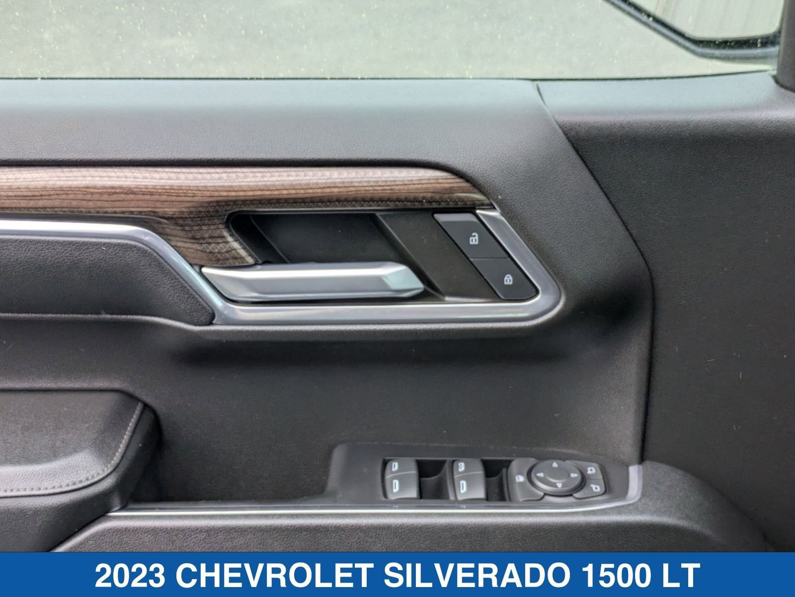 Used 2023 Chevrolet Silverado 1500 LT AWD/4WD image 13