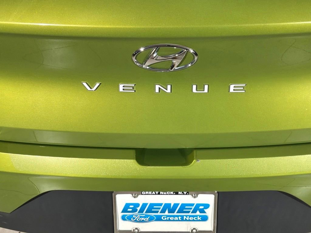 Used 2021 Hyundai Venue SEL image 26