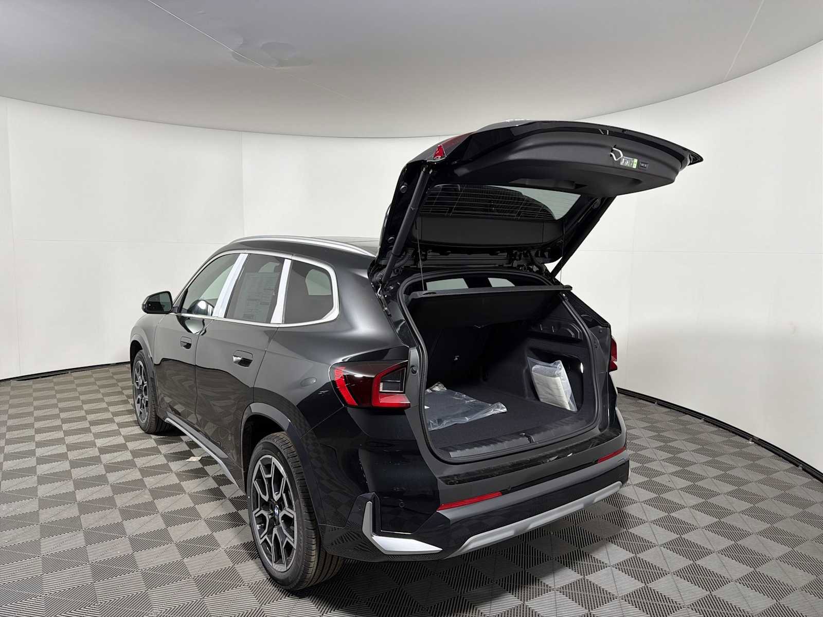 New 2026 BMW X1 xDrive28i w/ Convenience Package image 20