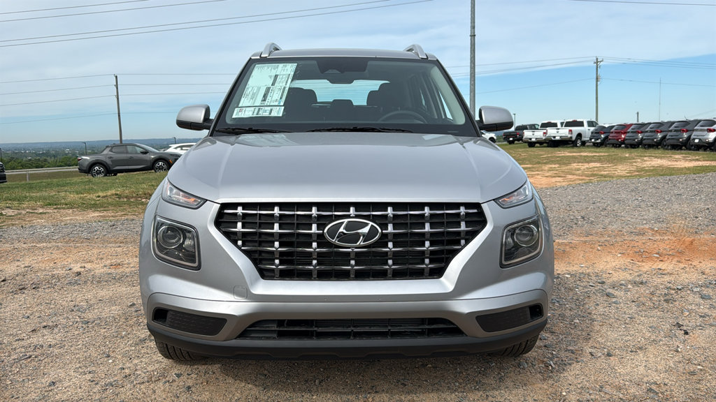 New 2026 Hyundai Venue SEL FWD image 2