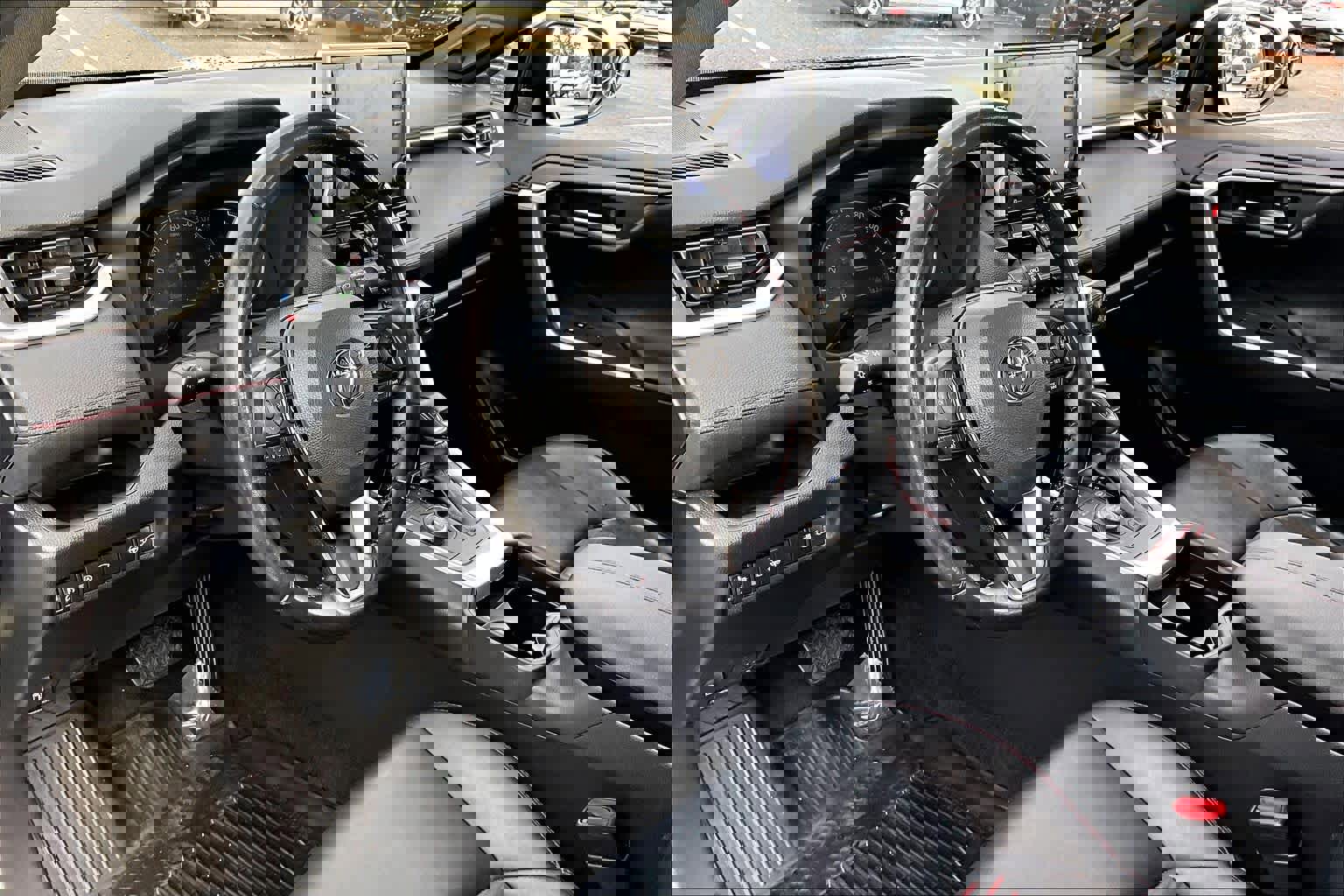 Used 2021 Toyota RAV4 XSE w/ Weather Package image 17