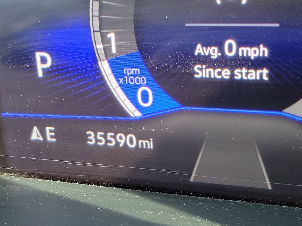 Used 2022 Volkswagen Tiguan SE image 7