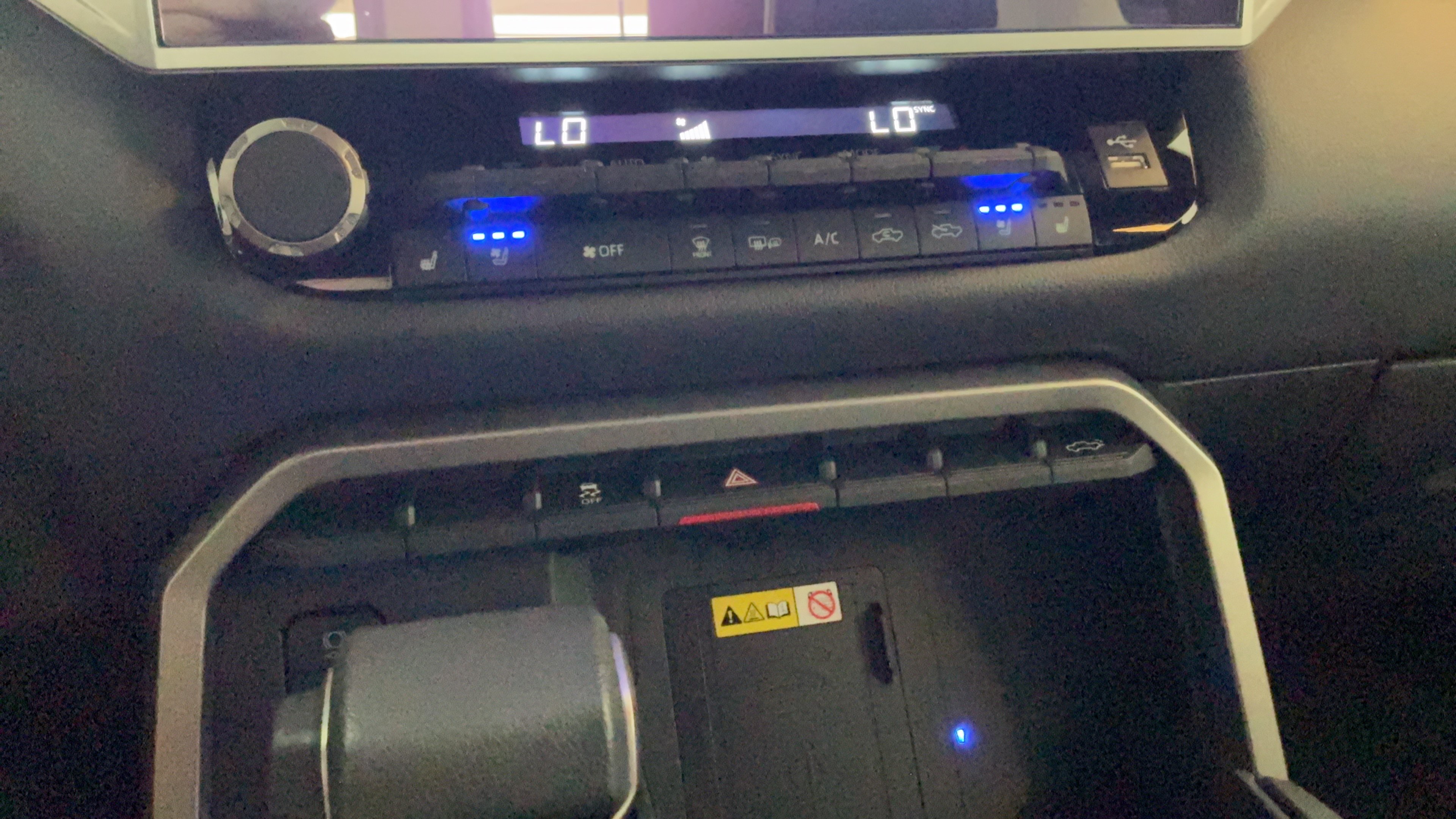 Certified 2025 Toyota Tundra Limited AWD/4WD image 12