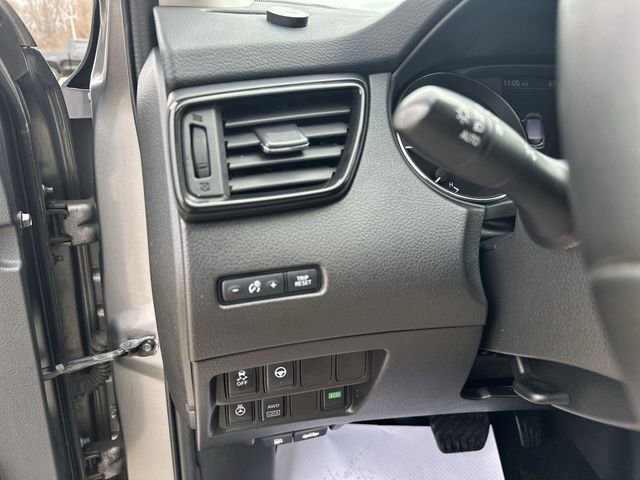 Used 2019 Nissan Rogue Sport SV w/ Technology Package image 20