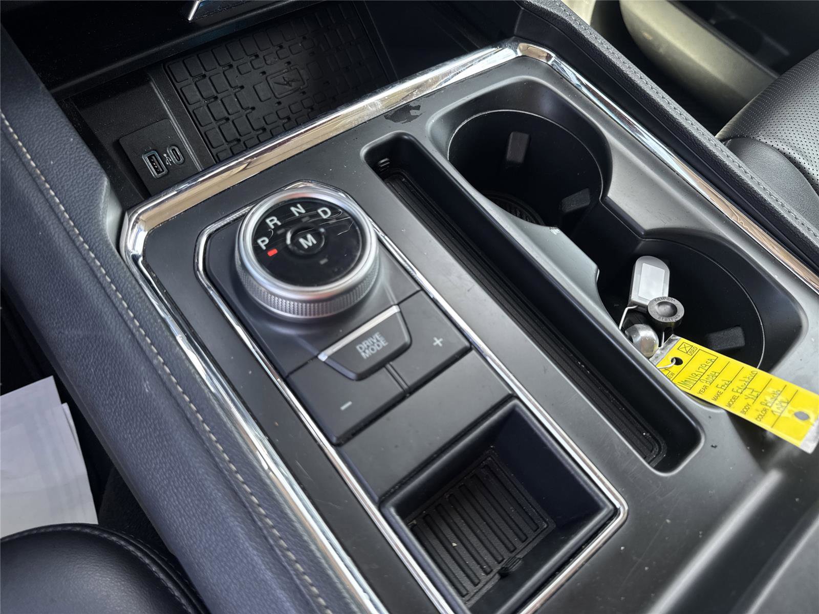 Used 2024 Ford Expedition XLT image 28