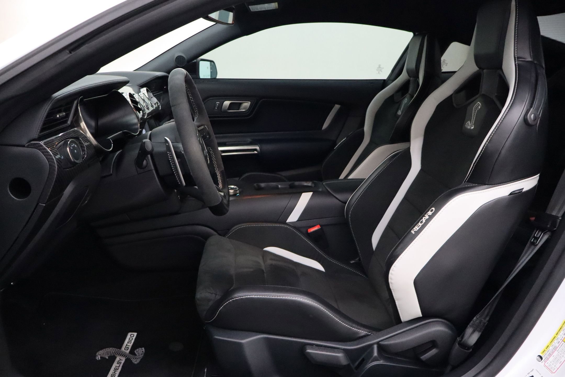 Used 2021 Ford Mustang Shelby GT500 w/ Technology Package image 14