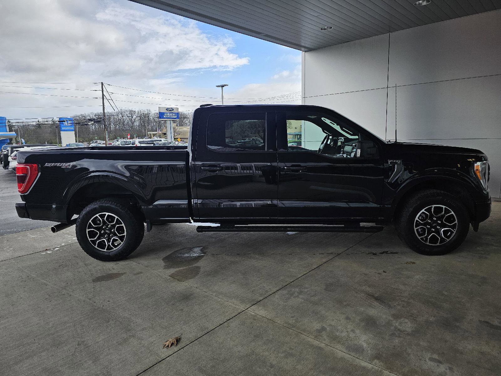 Used 2023 Ford F150 XLT w/ Equipment Group 302A High AWD/4WD image 6