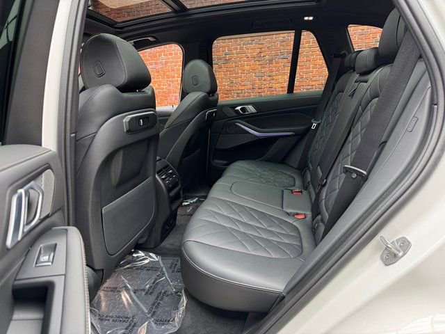Certified 2024 BMW X5 xDrive40i w/ Premium Package image 23