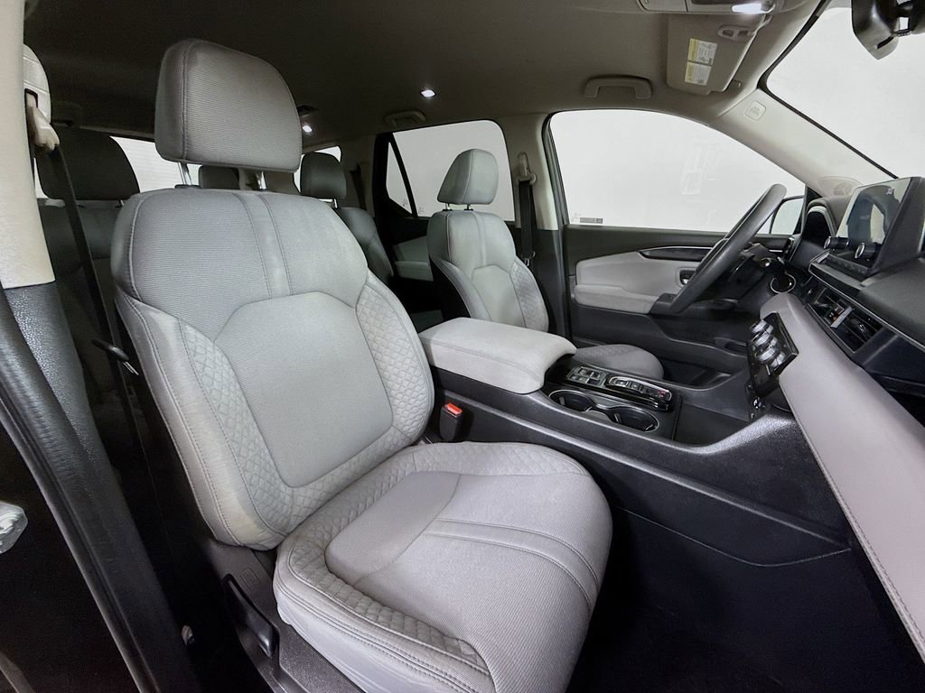 Used 2023 Honda Pilot LX image 27