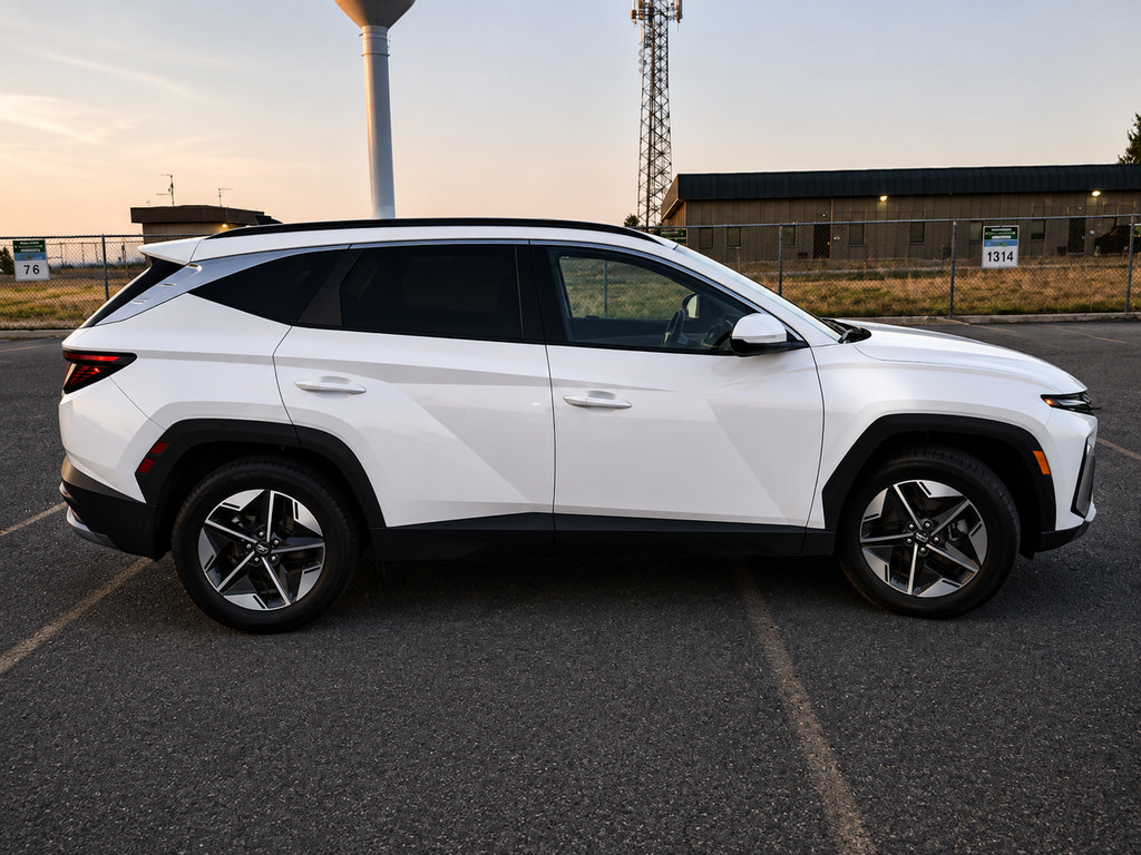 Used 2025 Hyundai Tucson SEL FWD image 5