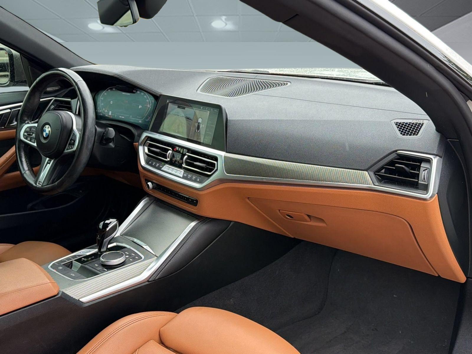 Used 2022 BMW M440i Convertible RWD image 26