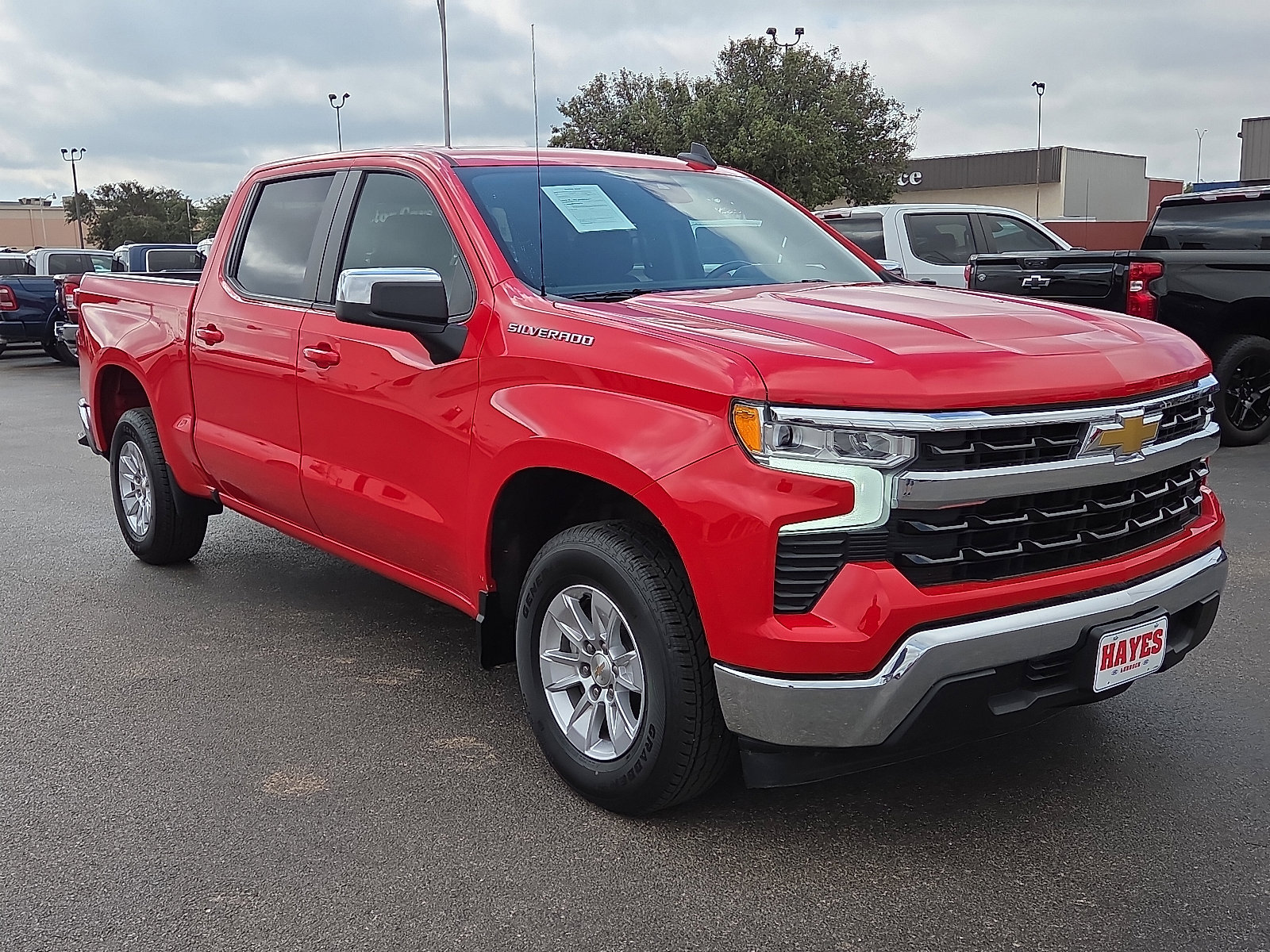 Used 2025 Chevrolet Silverado 1500 LT image 5