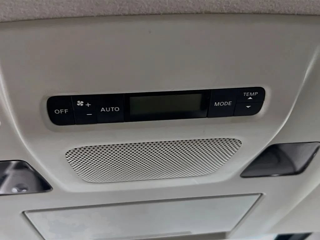 Used 2015 Nissan Quest SL w/ Bose Package FWD image 26