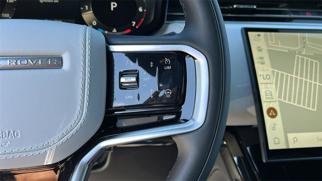 New 2025 Land Rover Range Rover Sport SE image 13