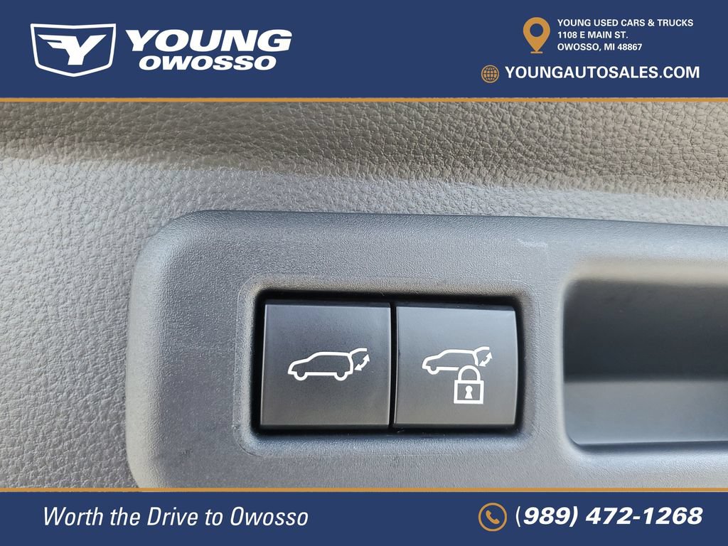 Used 2025 Toyota Sequoia Capstone AWD/4WD image 41