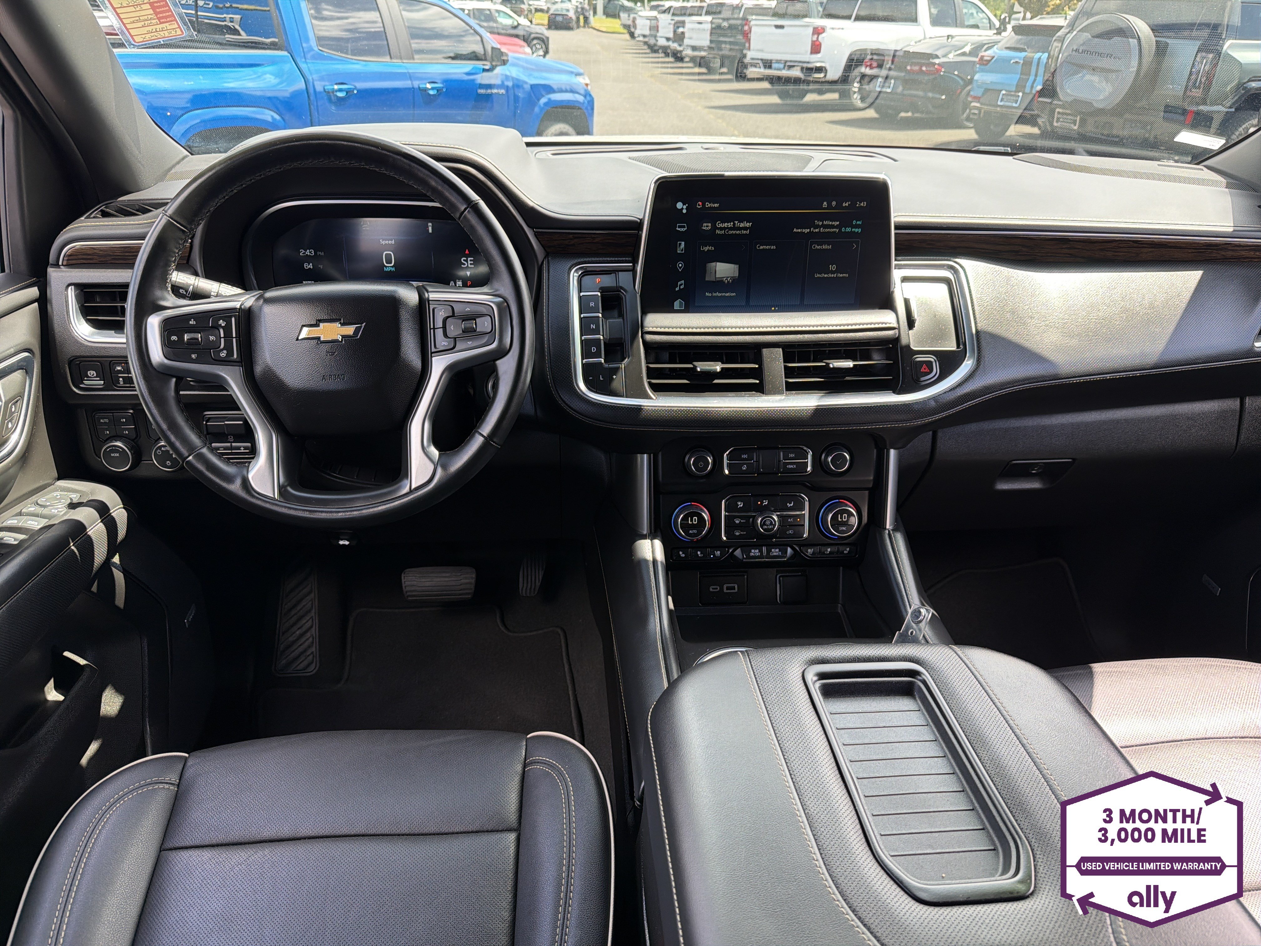 Used 2024 Chevrolet Suburban Premier AWD/4WD image 13