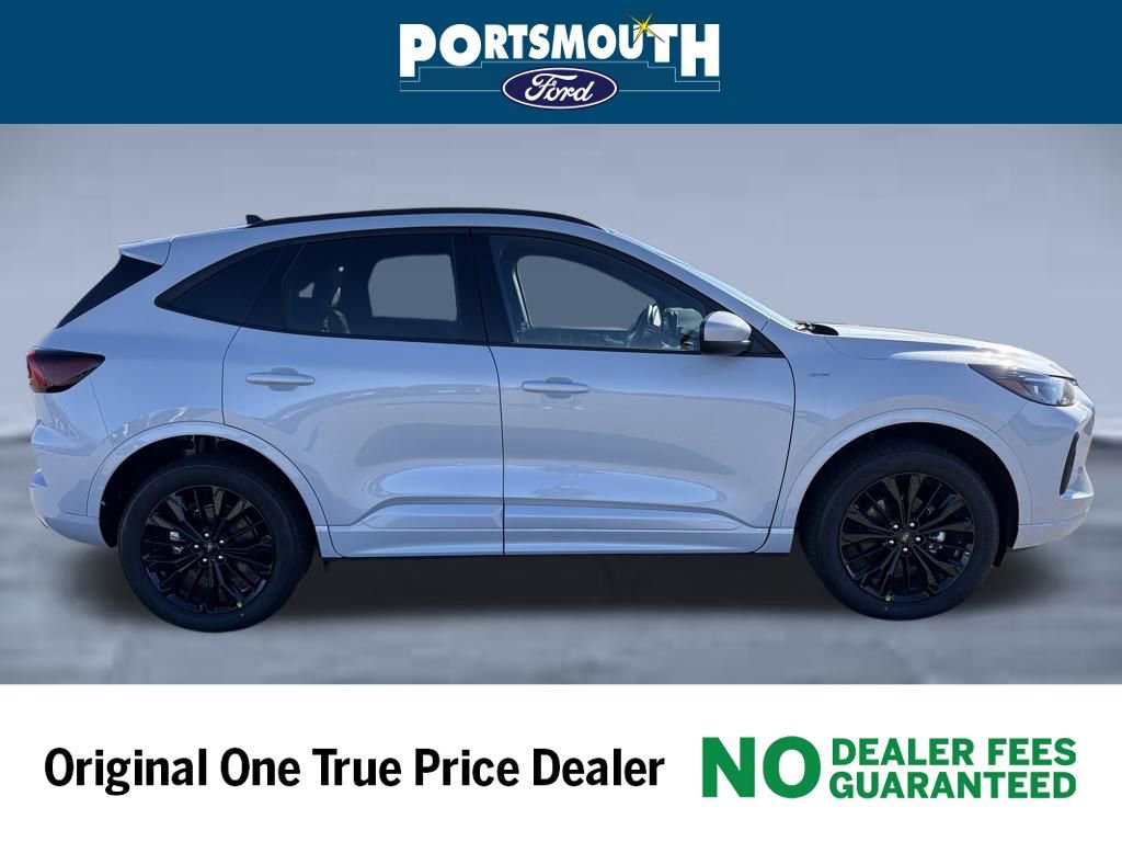 New 2026 Ford Escape ST-Line Elite w/ Equipment Group 501A image 6
