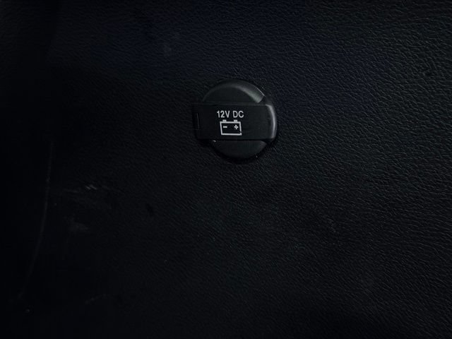 Used 2025 Chrysler Pacifica Limited FWD image 14