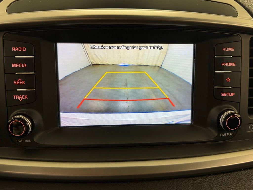 Used 2020 Kia Sorento L FWD image 26