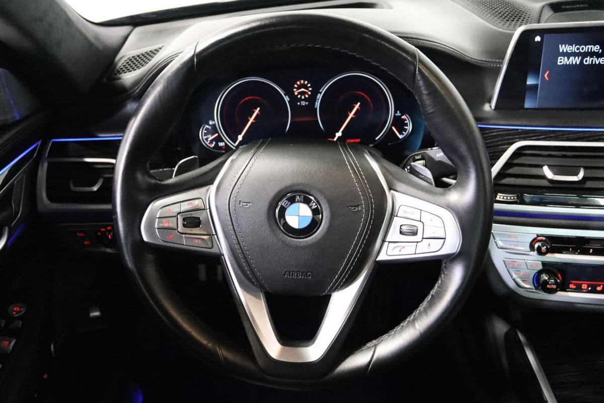 Used 2019 BMW 750i RWD image 62