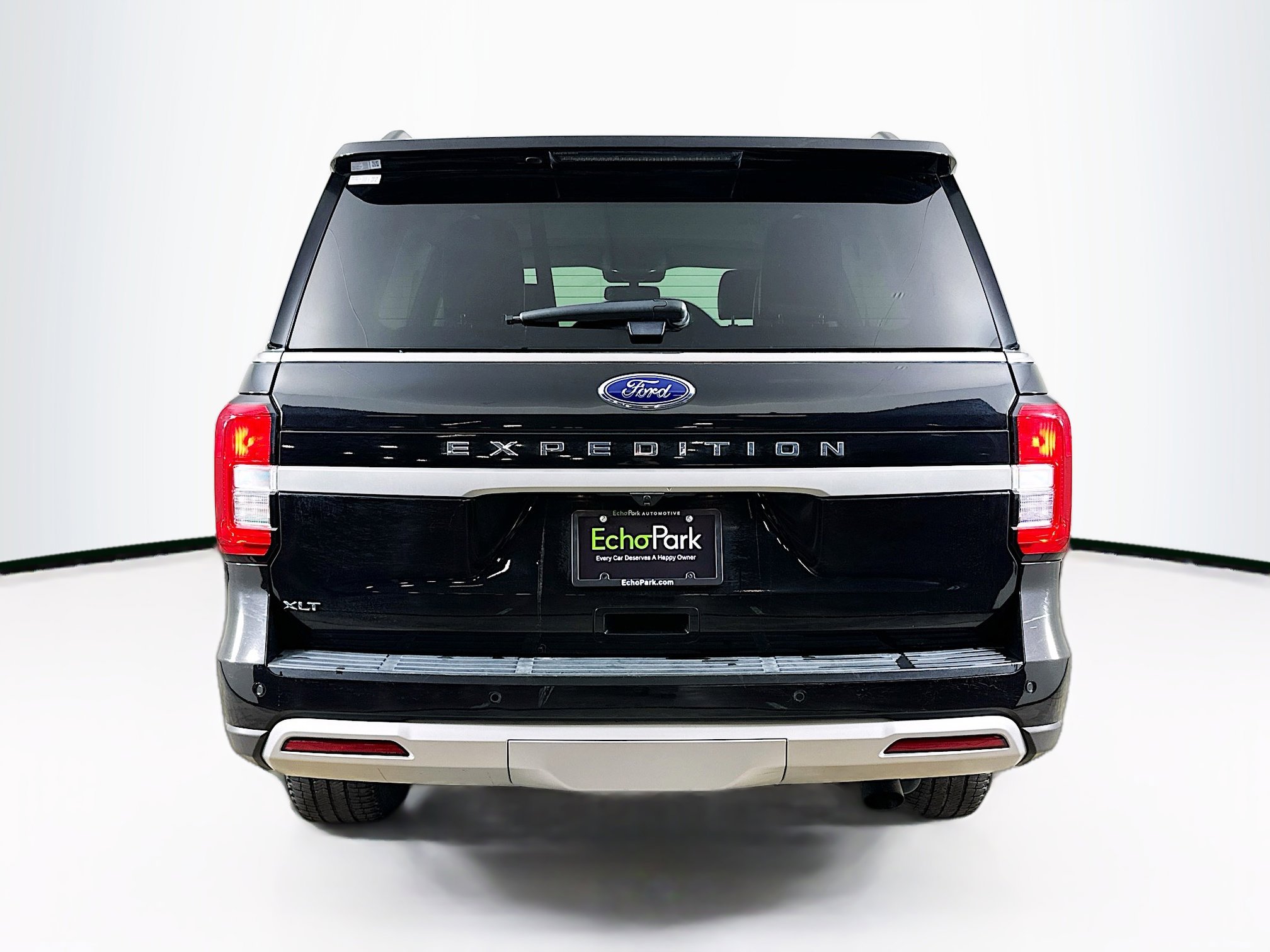Used 2024 Ford Expedition XLT image 7