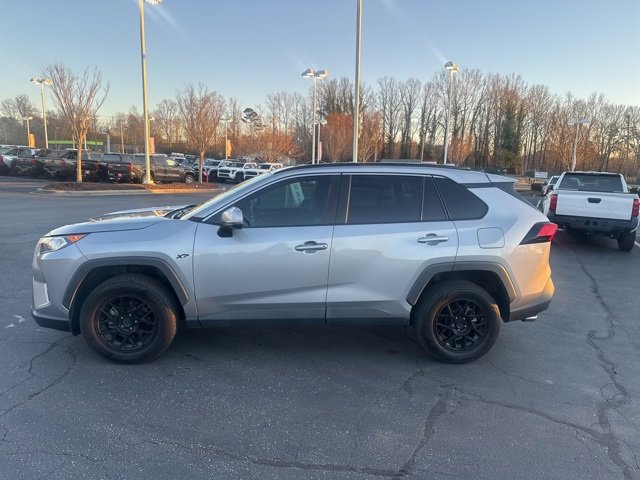 Used 2019 Toyota RAV4 XLE w/ Convenience Package image 4