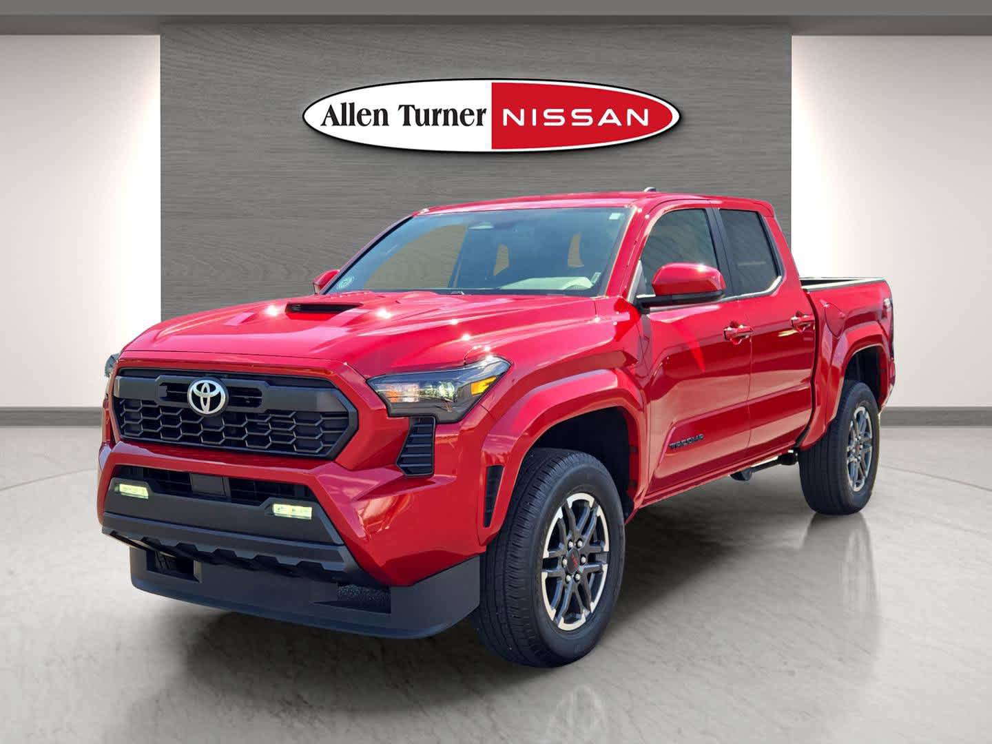 Used 2024 Toyota Tacoma TRD Sport RWD image 2