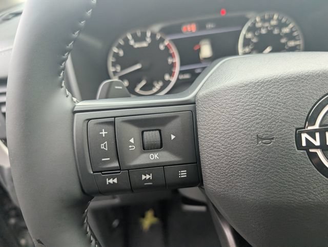 New 2026 Nissan Rogue Dark Armor AWD/4WD image 17