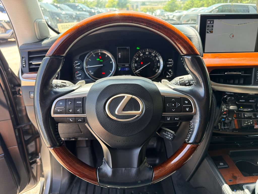 Used 2017 Lexus LX 570 4WD w/ Luxury Package image 25