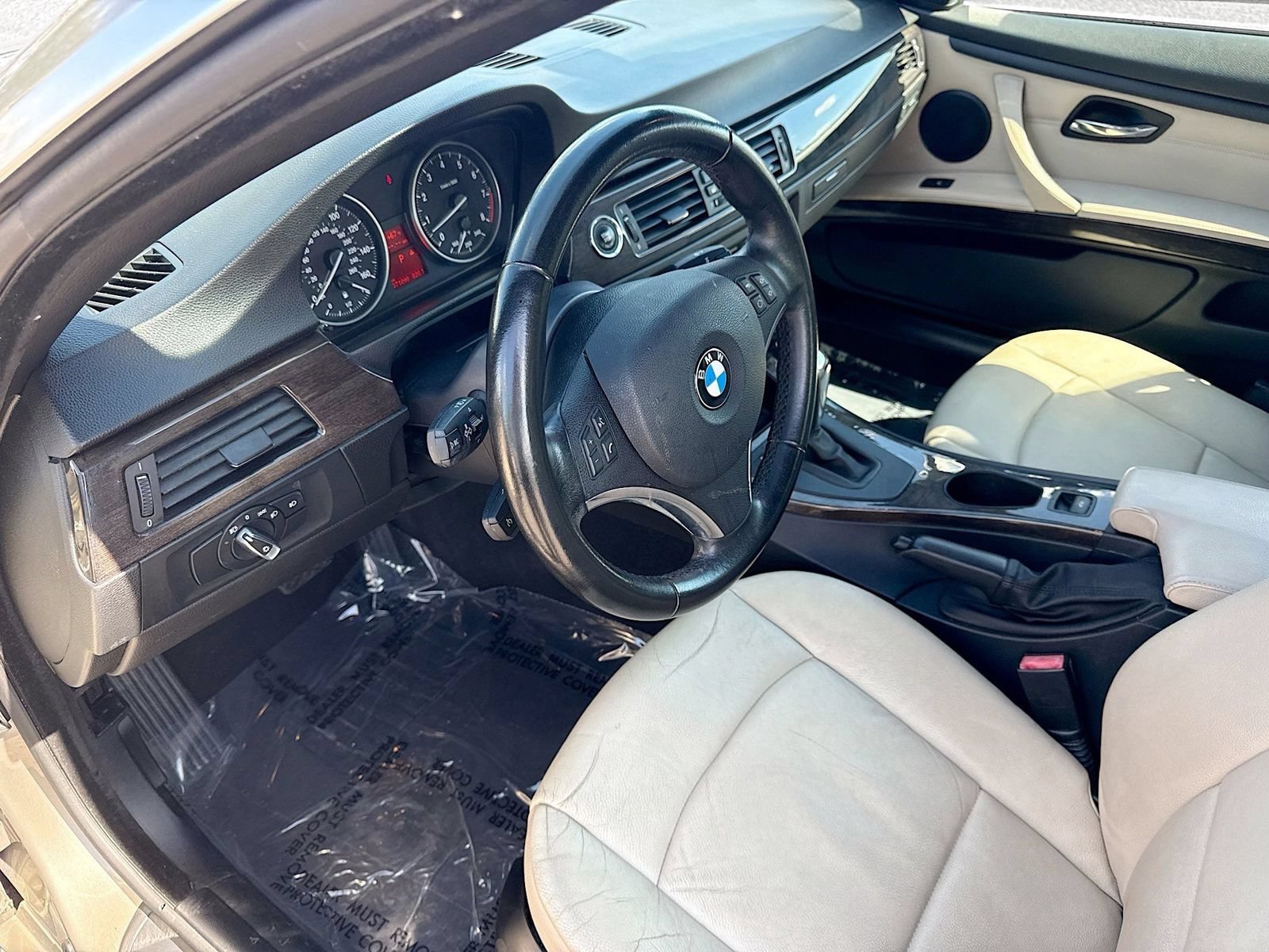 Used 2011 BMW 328i Convertible RWD image 25