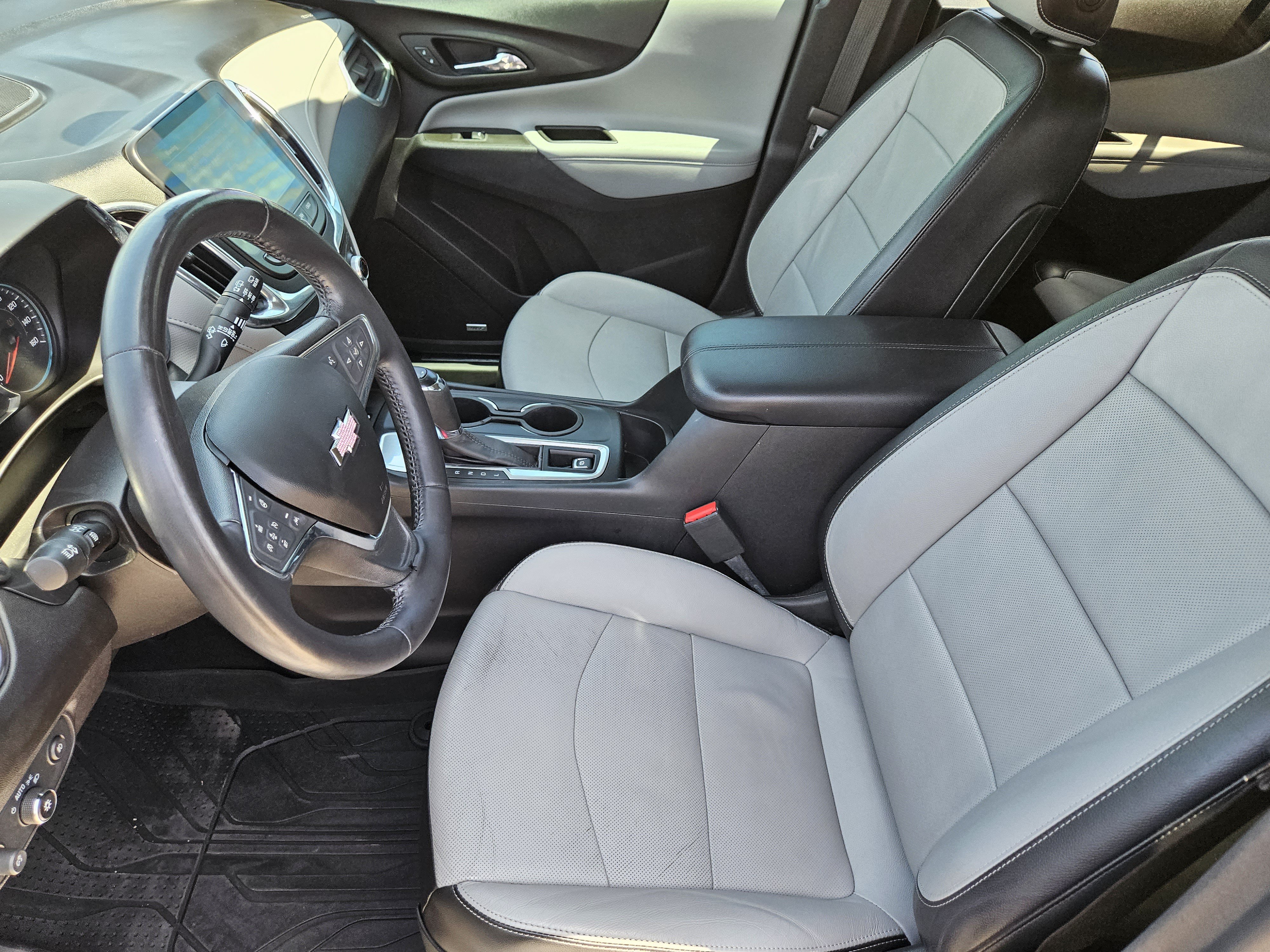Used 2020 Chevrolet Equinox Premier FWD image 12