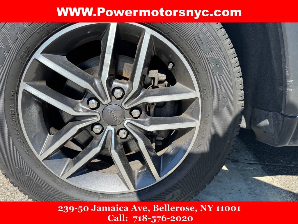 Used 2019 Jeep Grand Cherokee Limited AWD/4WD image 16