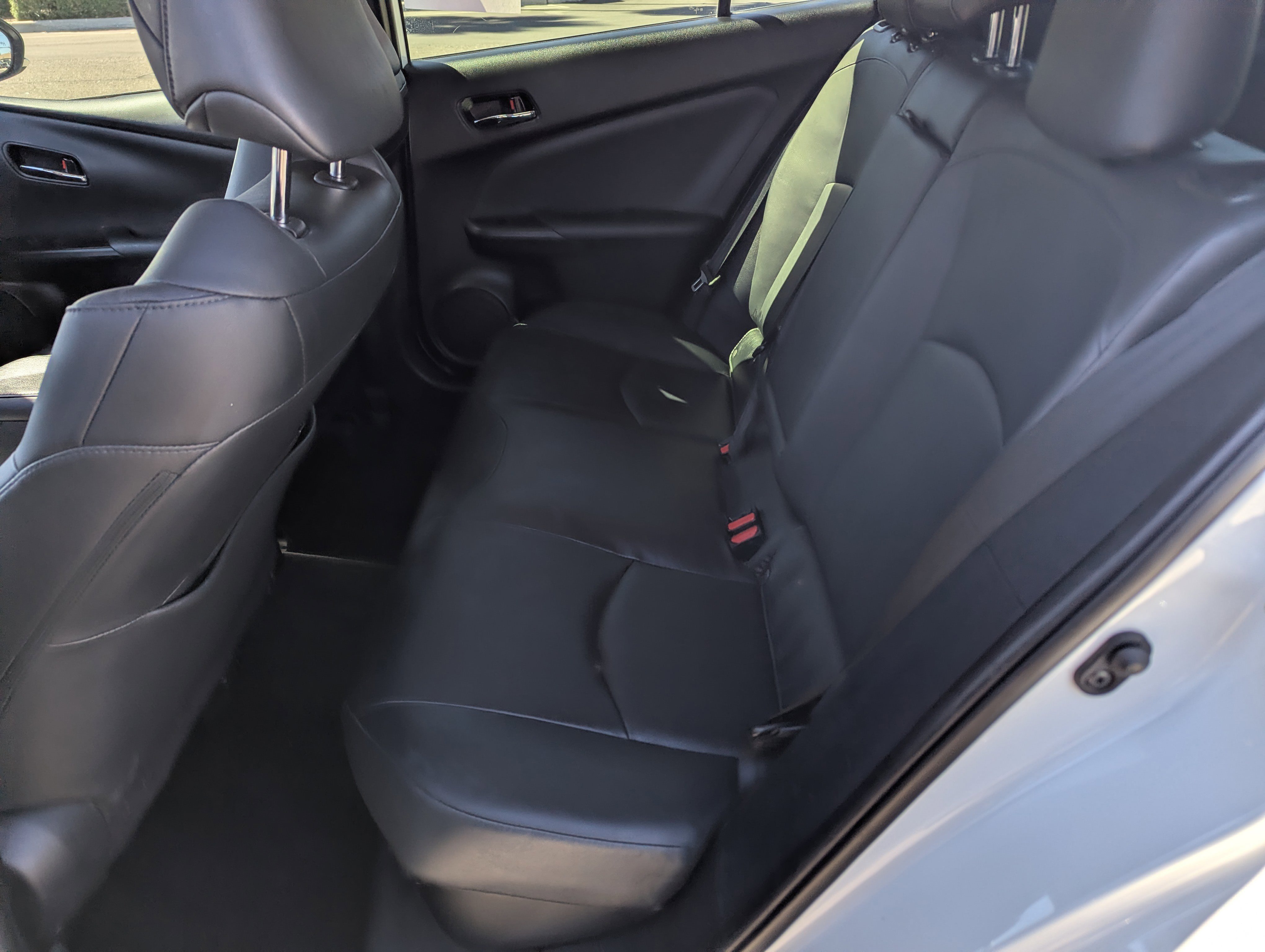 Used 2021 Toyota Prius image 8