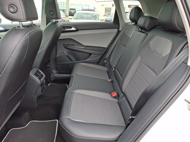 Certified 2023 Volkswagen Taos SE AWD/4WD image 13