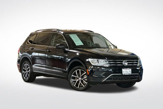 Used 2021 Volkswagen Tiguan SE image 2