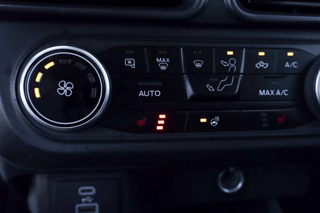 Used 2024 Ford Maverick XLT w/ XLT Luxury Package FWD image 35