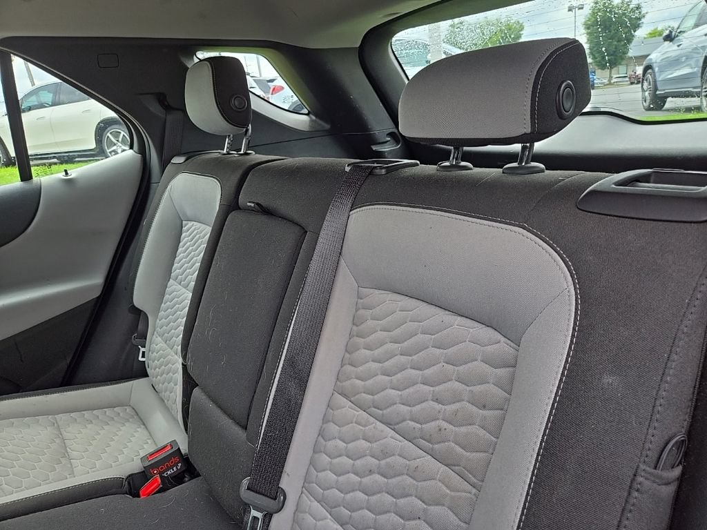 Used 2018 Chevrolet Equinox LS AWD/4WD image 27