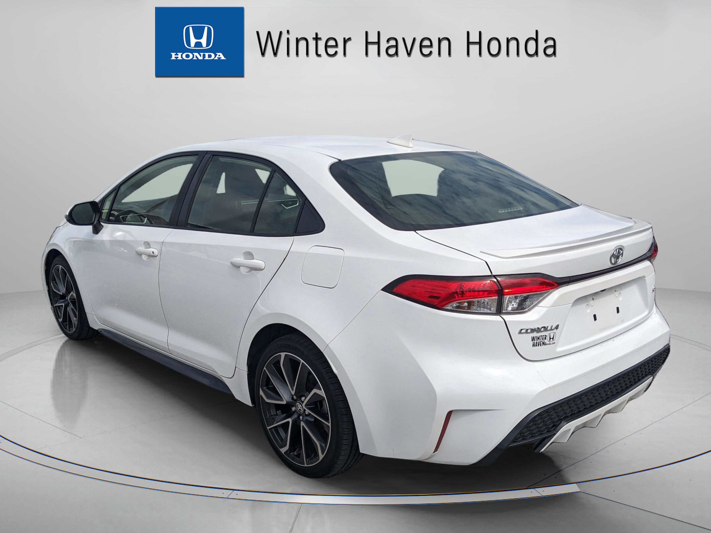 Used 2022 Toyota Corolla SE image 6