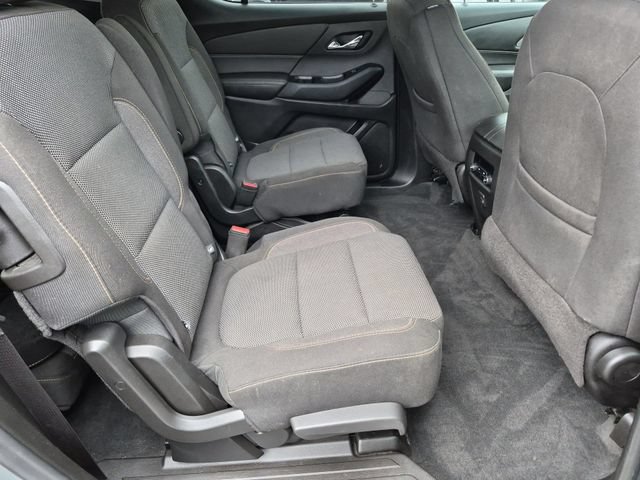 Used 2018 Chevrolet Traverse LT w/ LPO, Floor Liner Package FWD image 26