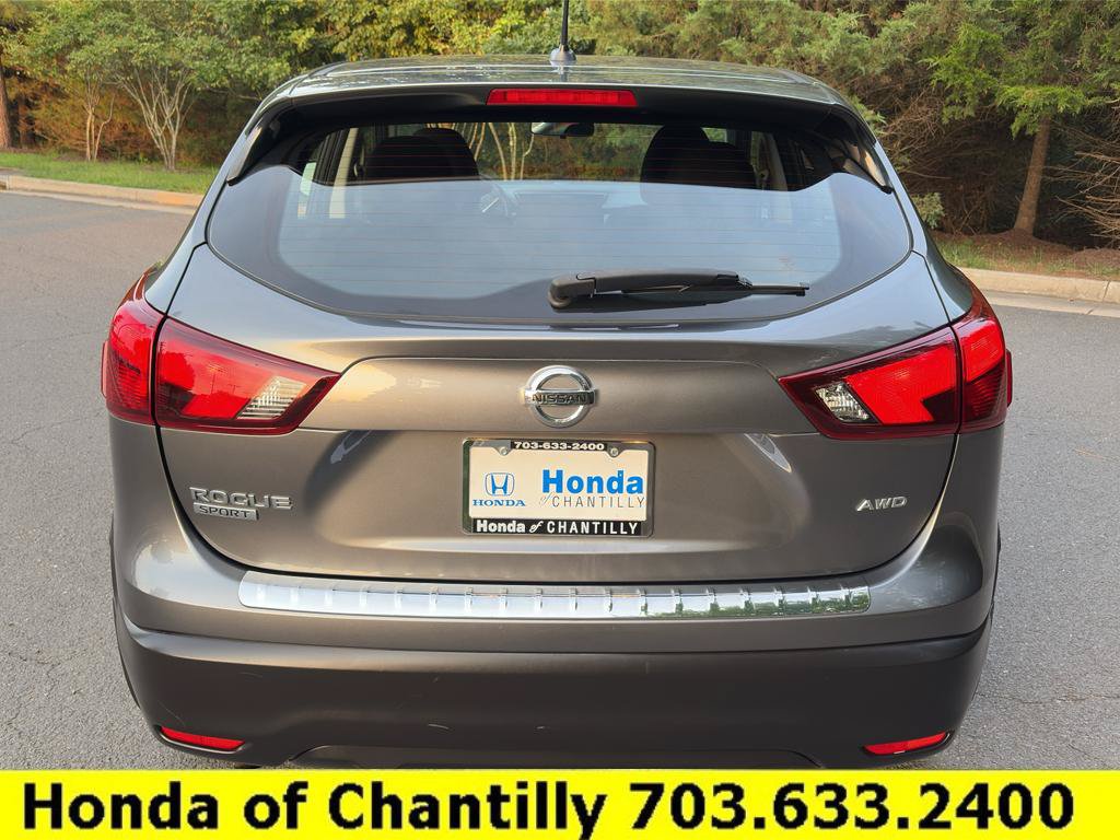 Used 2018 Nissan Rogue Sport S w/ S Appearance Package AWD/4WD image 6