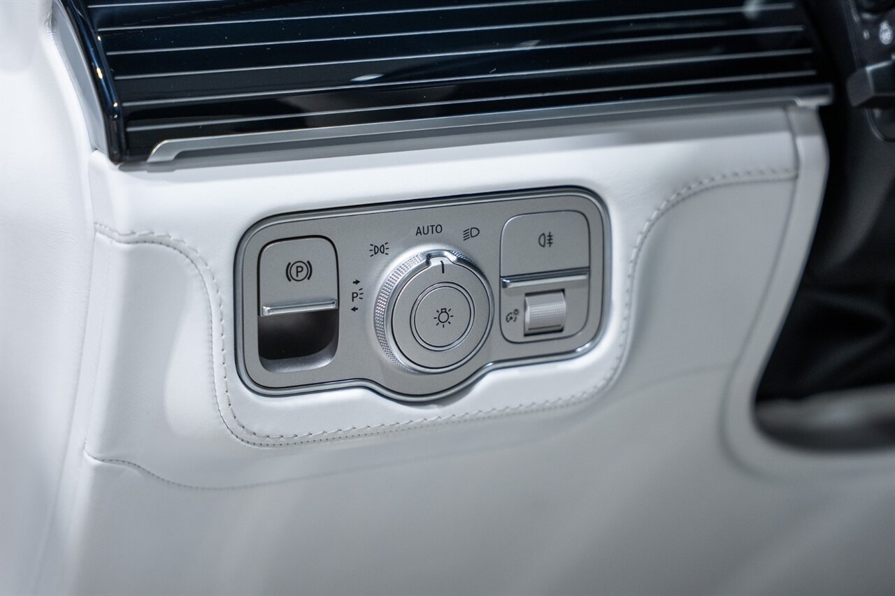 Used 2022 Mercedes-Benz Maybach GLS 600 4MATIC image 80