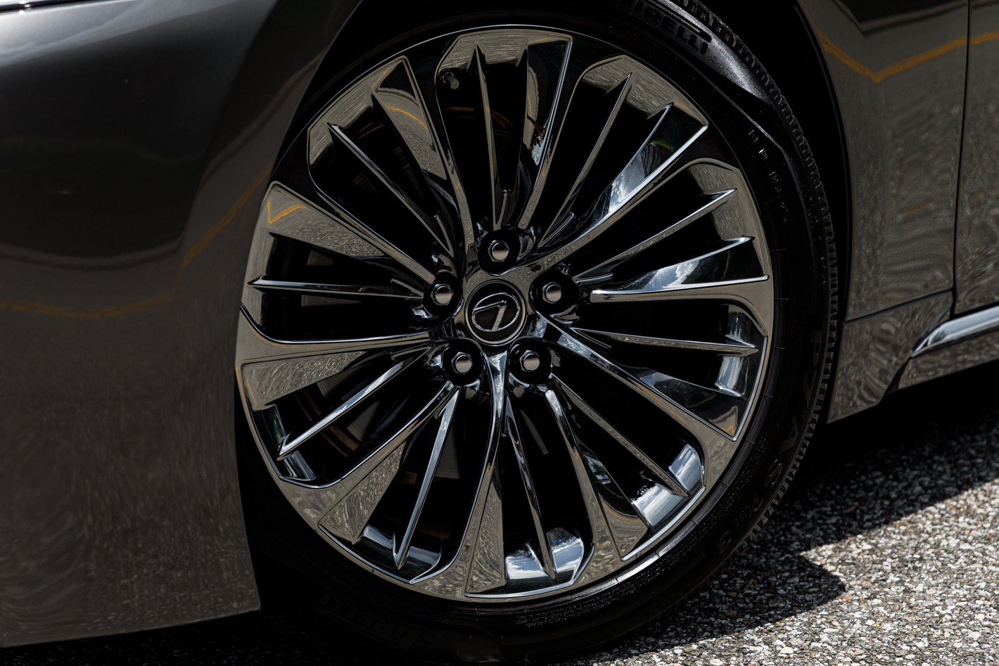 Used 2020 Lexus LS 500 w/ Interior Upgrade Package RWD image 30